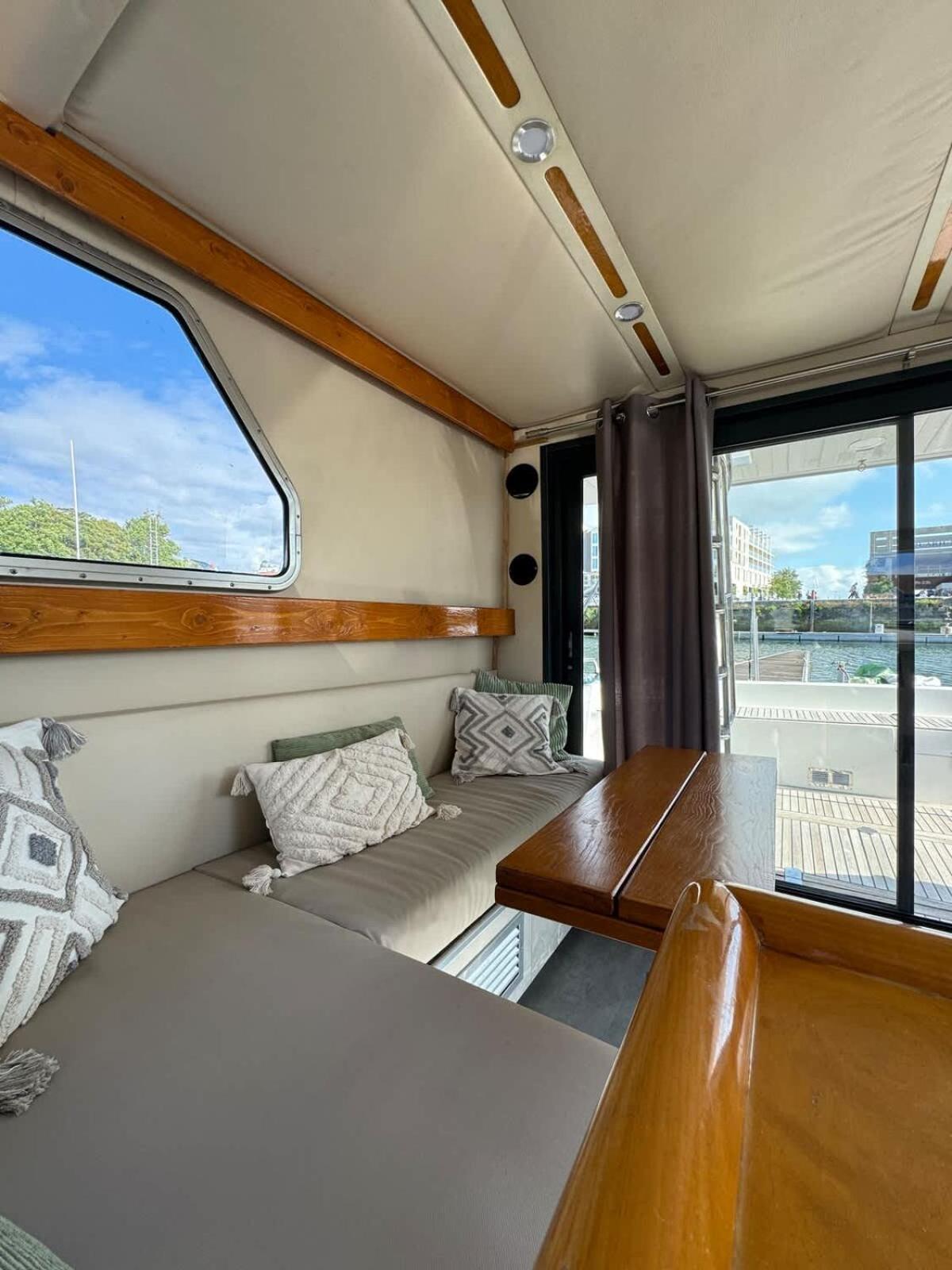 Yacht La Rochelle, 5 Pers, 2 Sdb * La Rochelle (Charente-Maritime)