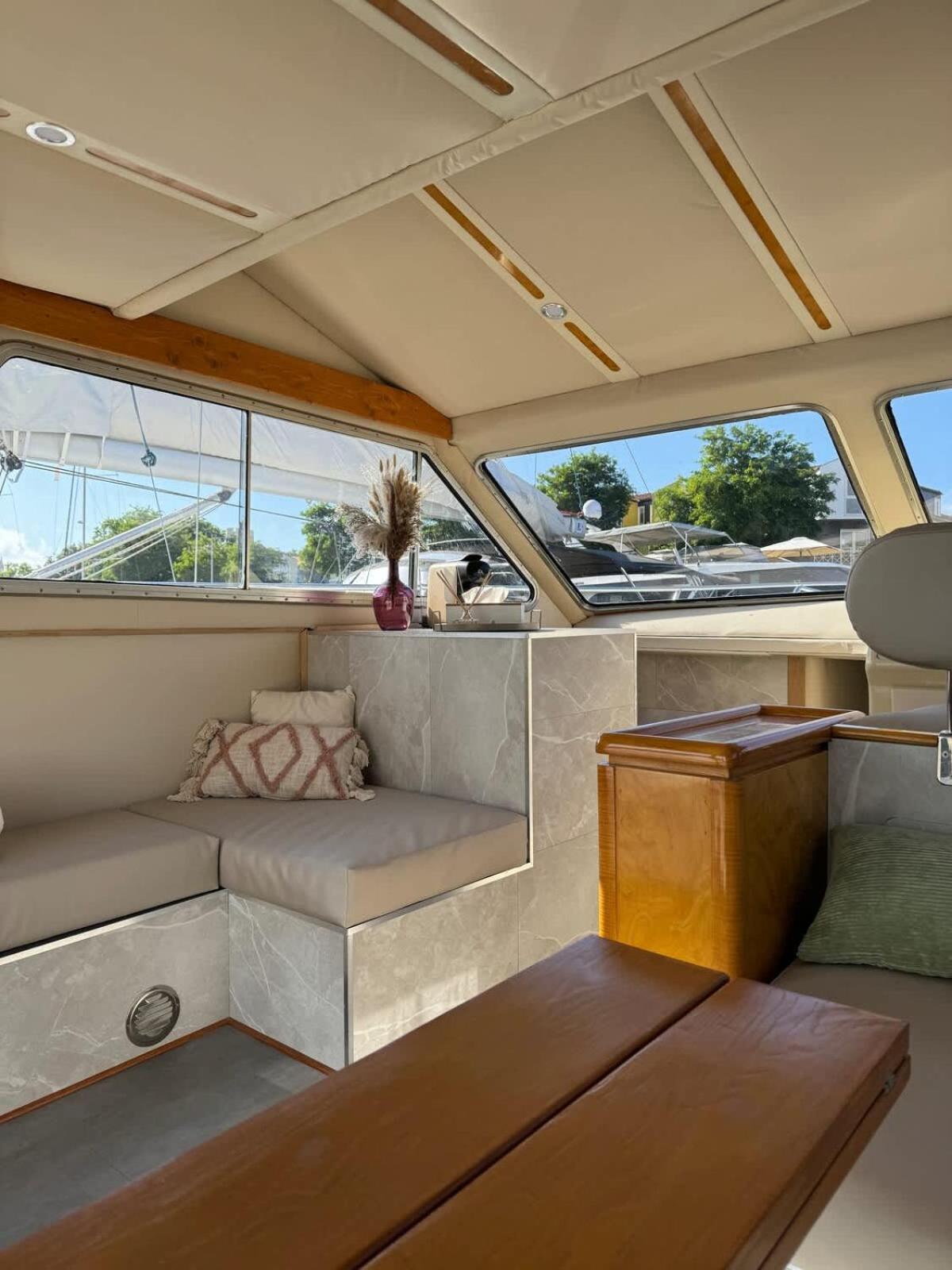 Yacht La Rochelle, 5 Pers, 2 Sdb Botel La Rochelle (Charente-Maritime)