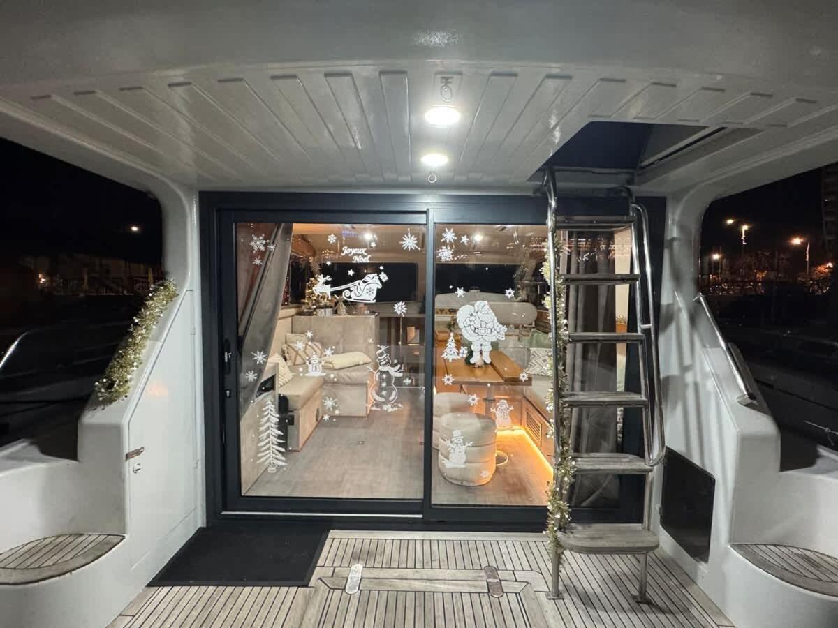 Yacht La Rochelle, 5 Pers, 2 Sdb La Rochelle (Charente-Maritime)