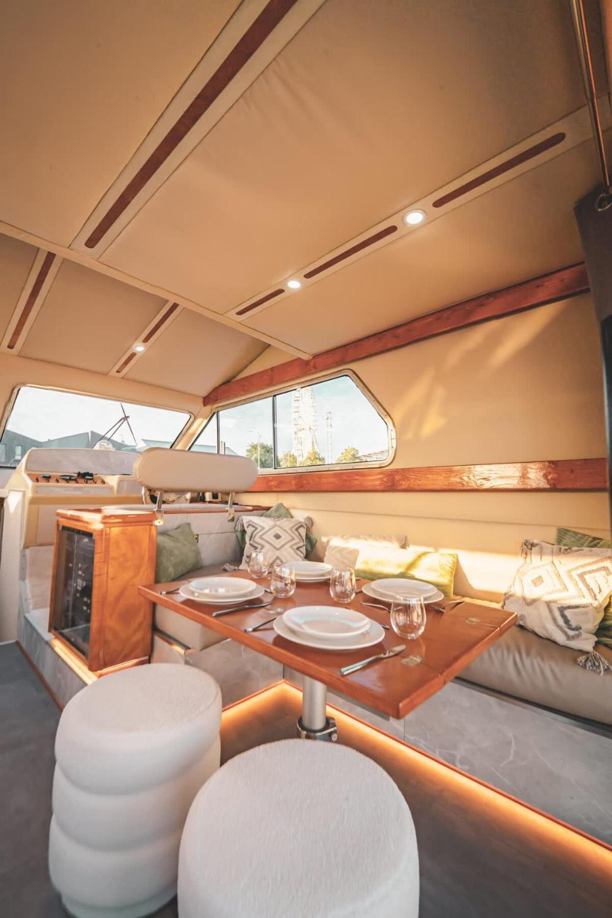 Yacht La Rochelle, 5 Pers, 2 Sdb Botel *
